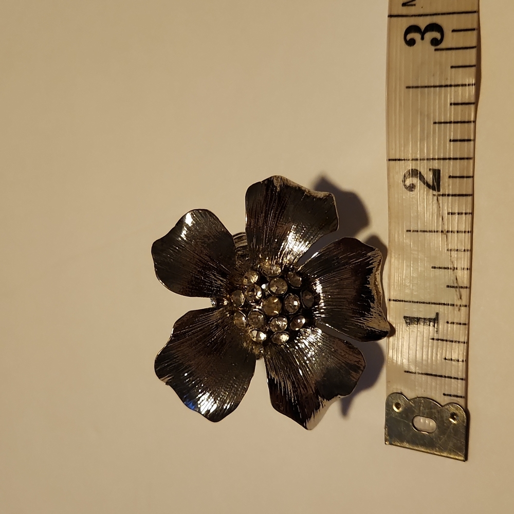 Silver Flowers Diamond Statement Ring - image 3